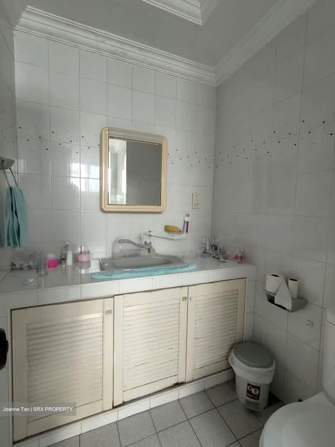 Elizabeth Tower (D9), Apartment #589377571